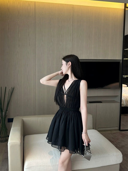 For Fay black chiffon V-neck design sense backless waist dress women's high-end slim fluffy skirt