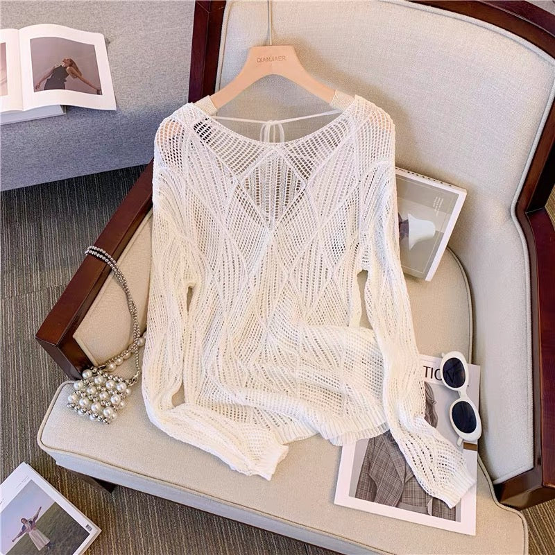 V-neck ice silk long-sleeved sunscreen T-shirt for women early autumn 2023 new hollow loose knitted blouse thin top niche