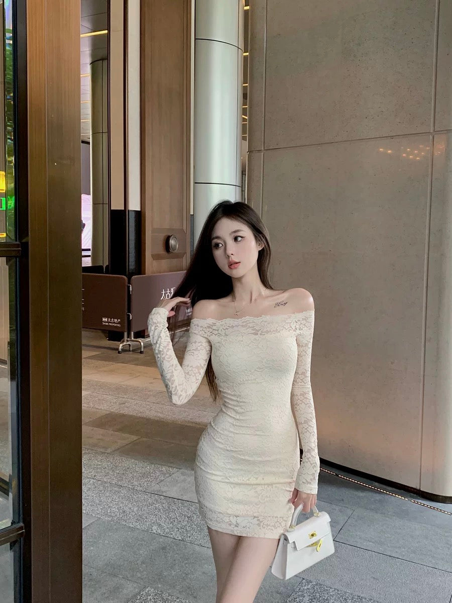 Pure lust-style one-shoulder dress for women in early autumn, waist ...