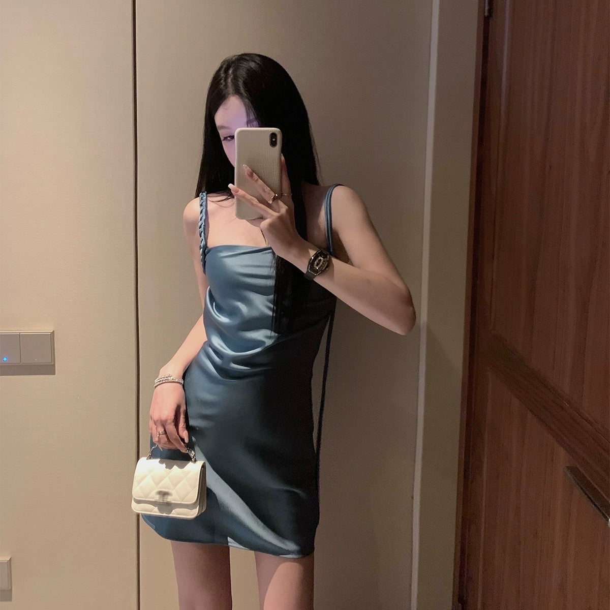 Good Morning Fanfan 2023 New Twist Strap Satin Dress Female Design Sense Temperament Irregular Short Skirt Summer