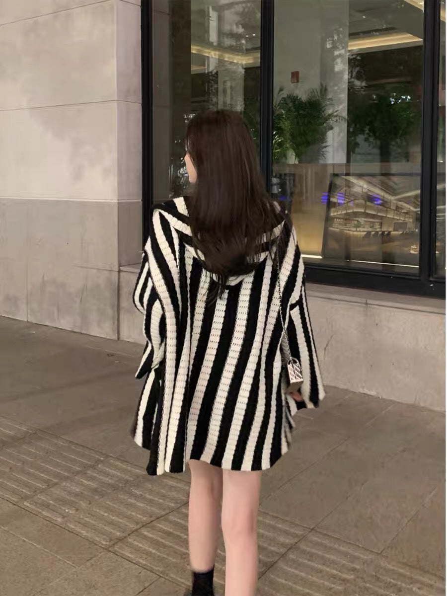 EUSKY IIWAN Contrast color striped sweater jacket autumn new high-end loose lazy sweater cardigan (S712)