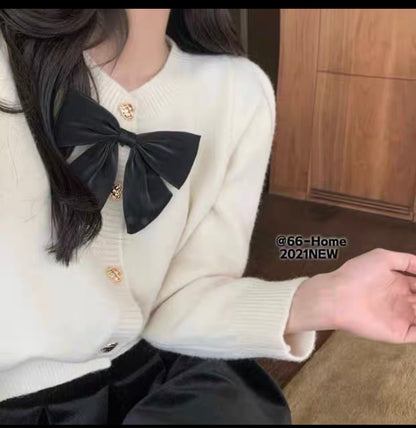 Japanese sweet bow knitted cardigan for women 2023 new spring and autumn style, age-reducing, small fragrance style sweater jacket