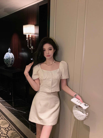 Qiu Rouyao autumn new short-sleeved square collar top high waist A-line skirt slim fit female