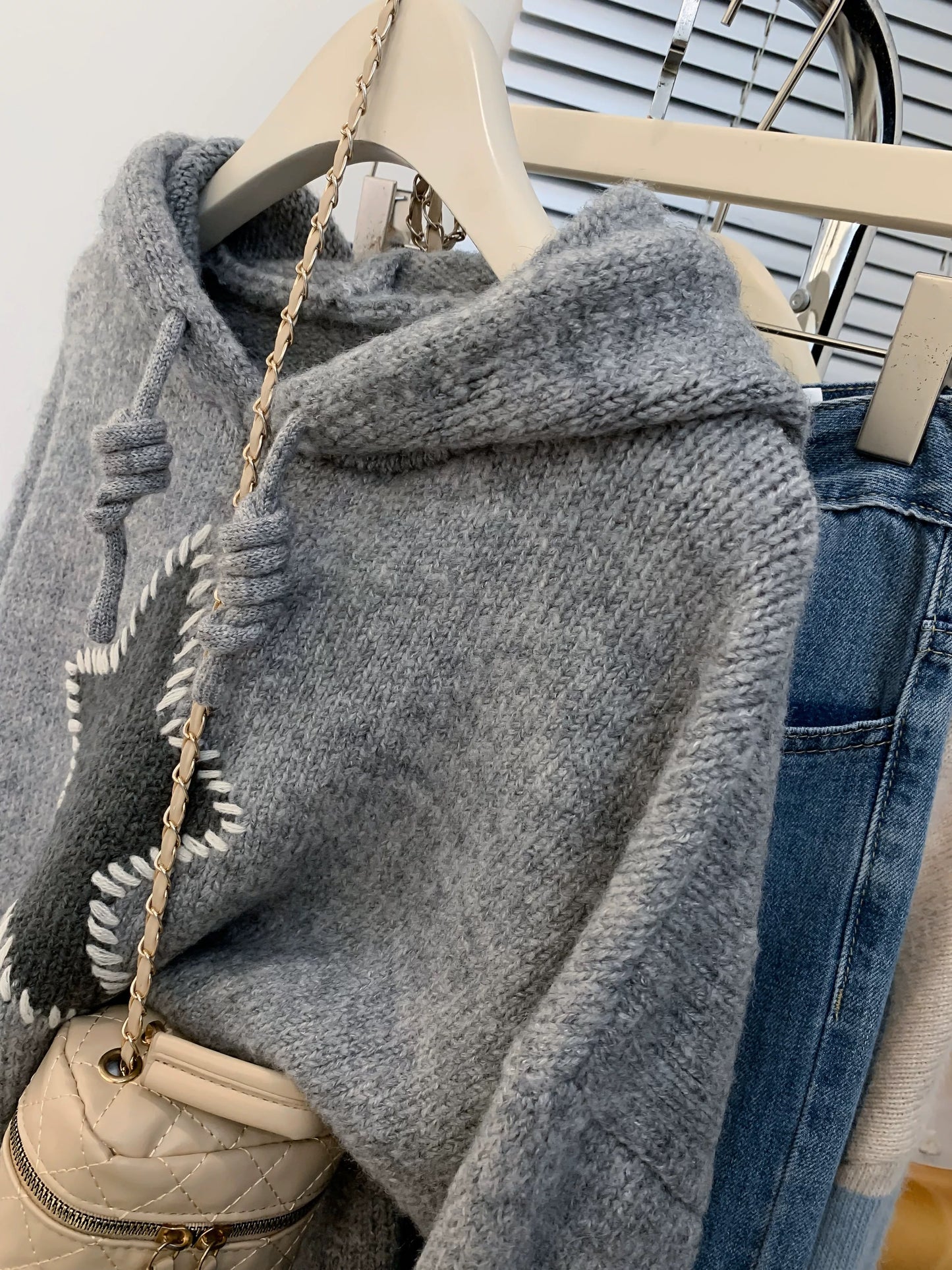 Gray hooded sweater sweater women autumn and winter pullover lazy style outer wear small size knitted sweater 2023 new