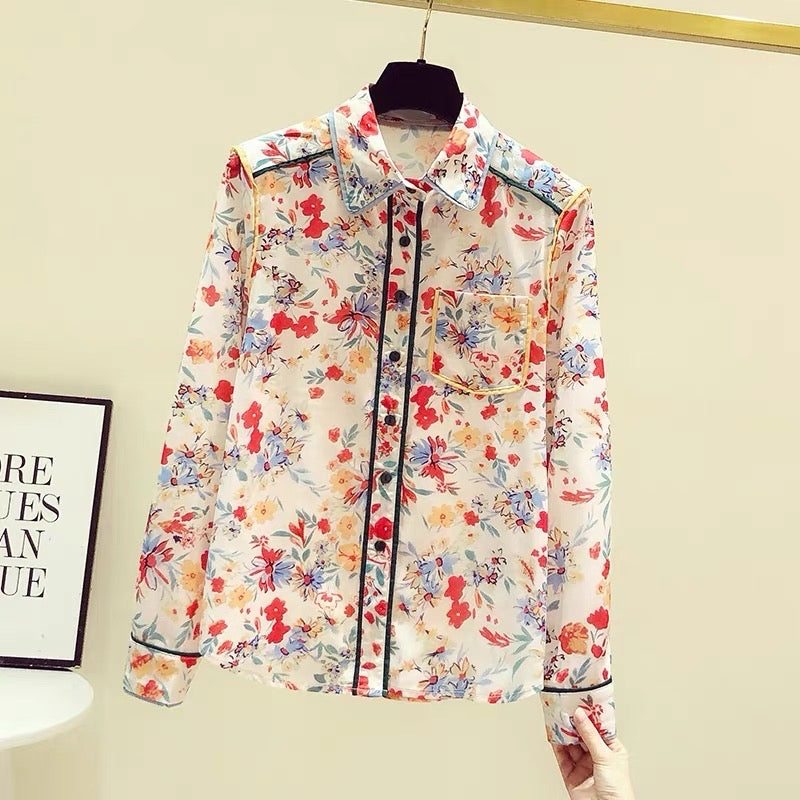 Western style age-reducing floral silk shirt femininity niche design sense chiffon long-sleeved top spring and autumn 2023 new