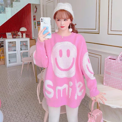 Winter soft and gentle sweater with a smiley face, energetic girly sweet pink lazy style loose mid-length sweater