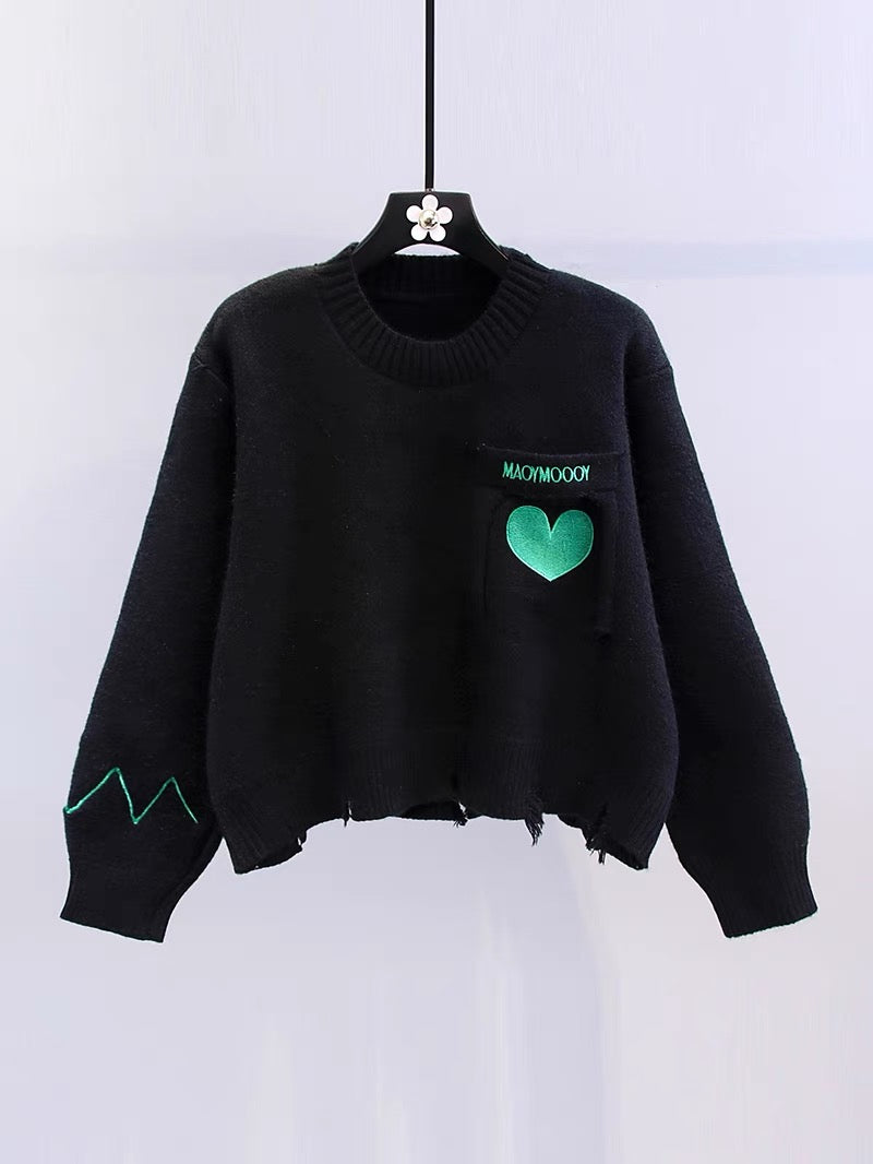 Japanese sweet love embroidered sweater for women autumn and winter 2023 new loose lazy style versatile short knitted top