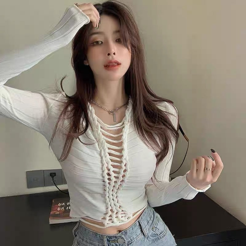 2023 new short sexy babes long-sleeved hollow tops with ice silk bottoming knitwear women's spring, autumn and winter foreign style