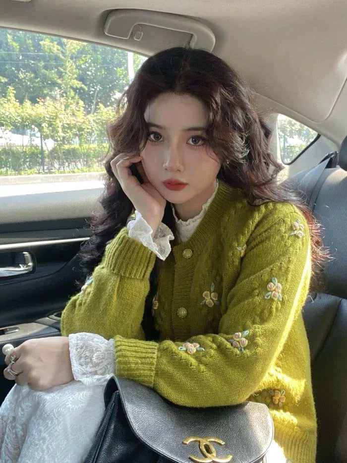 Lazy style sweater for women autumn and winter 2023 new small versatile retro Japanese style small fresh knitted cardigan jacket