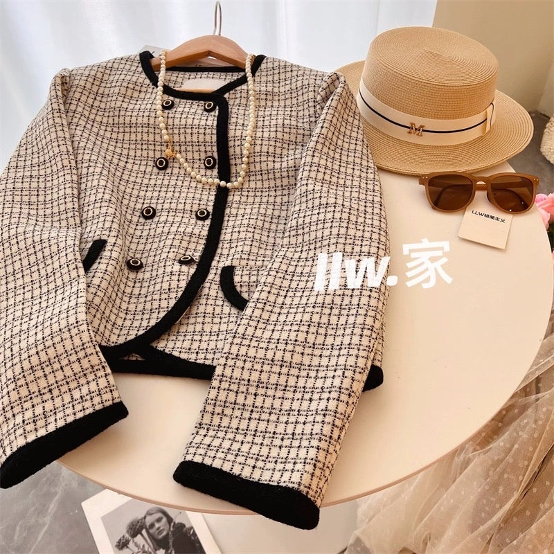 Huaer Street Plaid ~ Korean version of thin double-breasted plaid all-match short coat female celebrity Xiaoxiang style hit color top