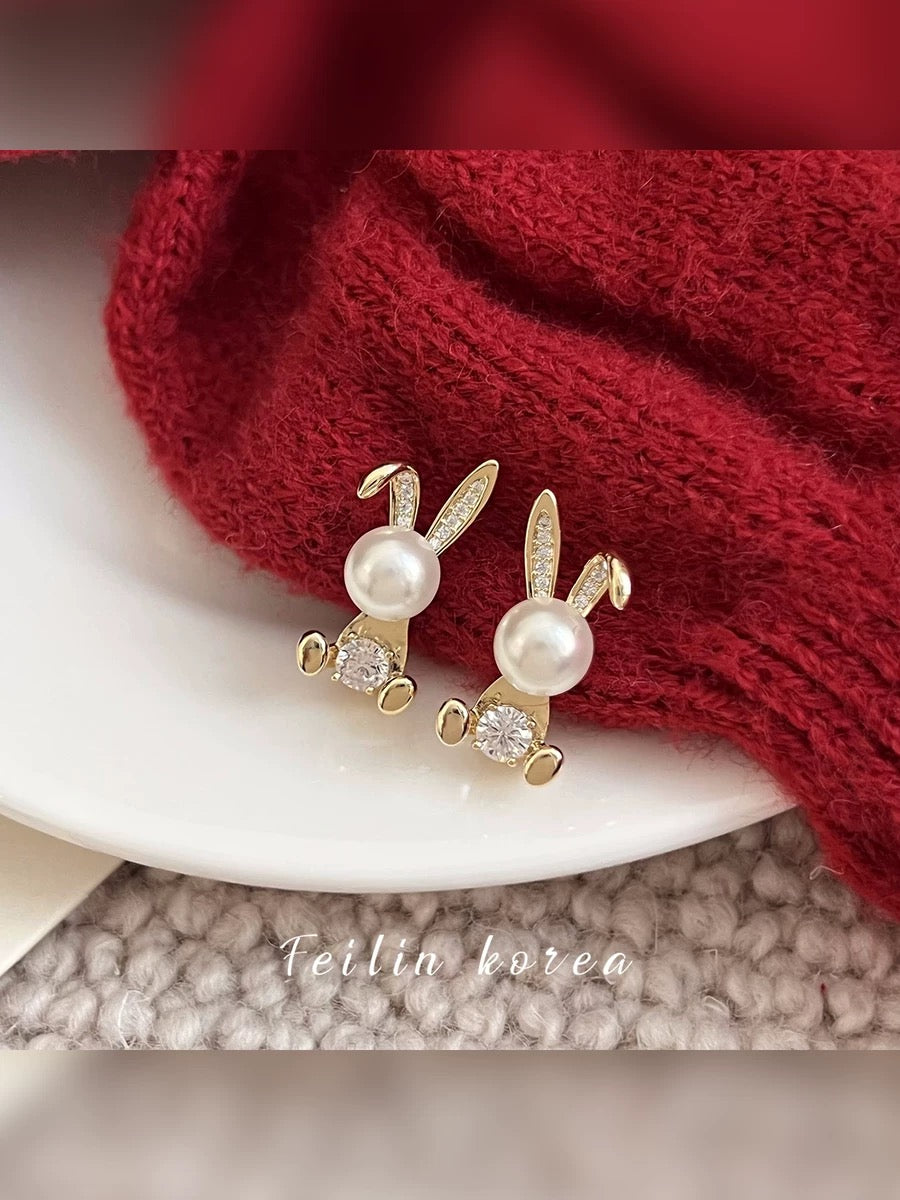 Bunny clearance pearl earrings