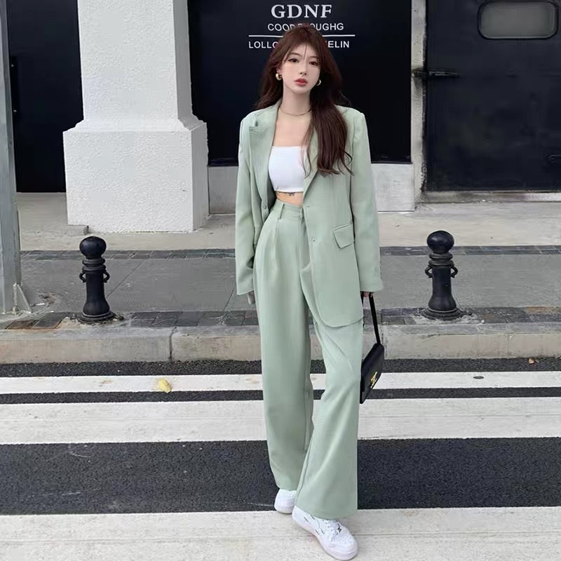 Autumn new style hot girl suit, light and mature style, sweet and