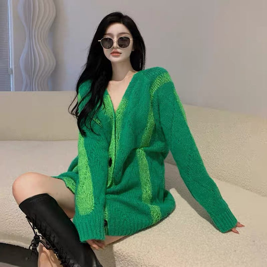 Green tie-dye niche sweater for women 2023 new lazy style single-breasted V-neck loose large size cardigan sweater T3446