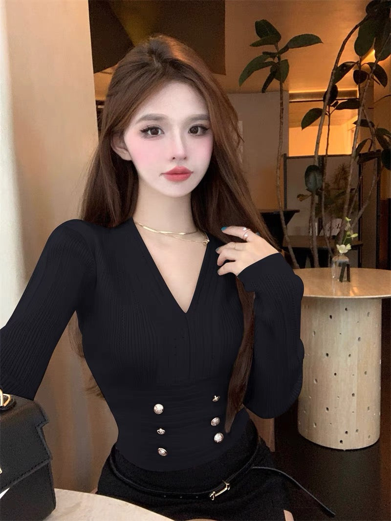 Beautiful European sweater, small fragrant style, v-neck long-sleeved sweater for women, autumn inner layer, slim bottoming shirt, short top