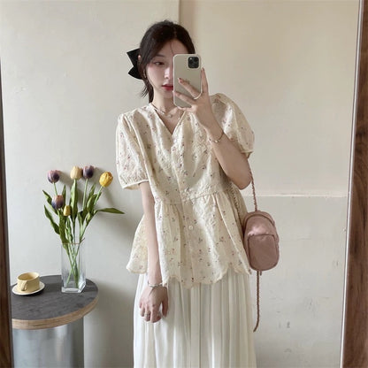 Puff sleeve V-neck floral shirt women's spring 2023 new design niche shirt gentle wind Korean top