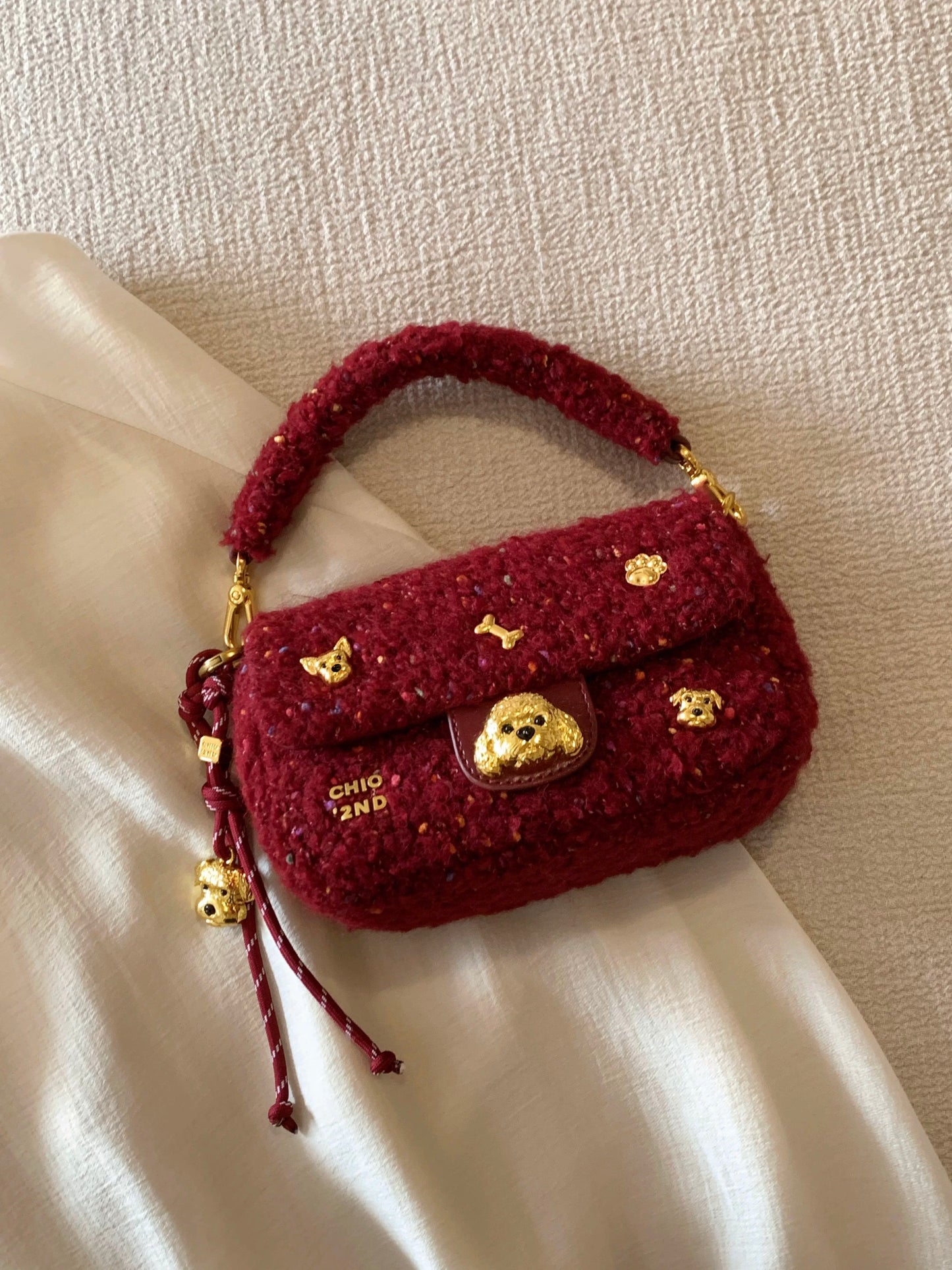 Nanfeng Chio2nd Bread Puppy Chen Meng Paris Red Plush Bag 2025 Super Hot Crossbody Small Bag for Women