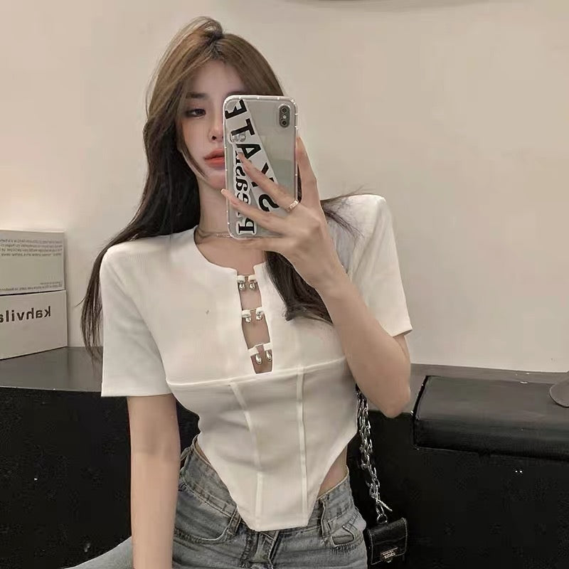 Sexy scheming hollow short-sleeved front shoulder T-shirt female slimming unique design niche hot girl slim one-piece top summer