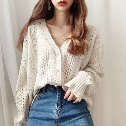 Large size women's early autumn loose 2023 early autumn tops early autumn slimming early autumn temperament slimming V-neck knitted sweater