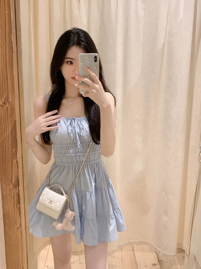 famouswang2023 summer new white girl waist milk blue suspender dress small man