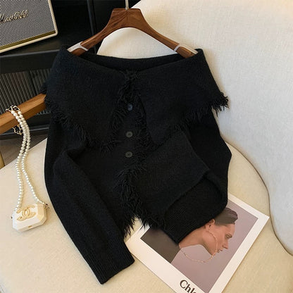 Fashionable, age-reducing, high-end and super-good-looking solid color tassel one-line collar long-sleeved bottoming sweater top for women in autumn and winter