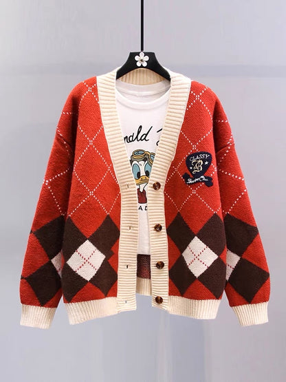 Retro college style rhombus sweater jacket women autumn and winter 2023 new loose lazy style mid-length knitted cardigan