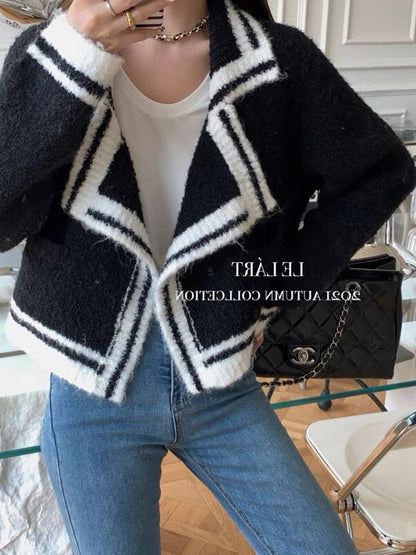 New autumn and winter women's clothing Hong Kong style retro Korean fashion large lapel knitted cardigan small fragrance style color block sweater jacket