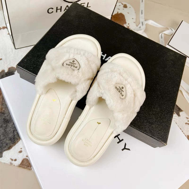 A sense of luxury~P's wool slippers flip flop sandals leather sheepskin super soft flat bottom slippers women wear ins in summer