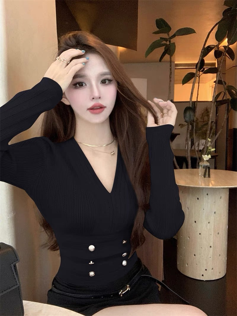 Beautiful European sweater, small fragrant style, v-neck long-sleeved sweater for women, autumn inner layer, slim bottoming shirt, short top