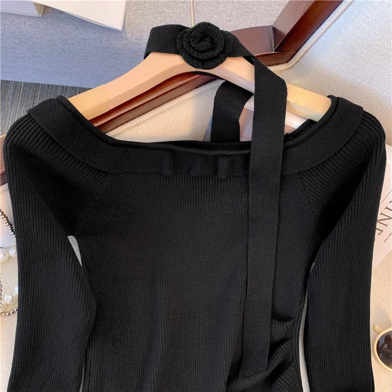 Temperament, high-end and sexy one-shoulder white bell sleeves, slim-fitting bottoming sweater top for women in autumn and winter