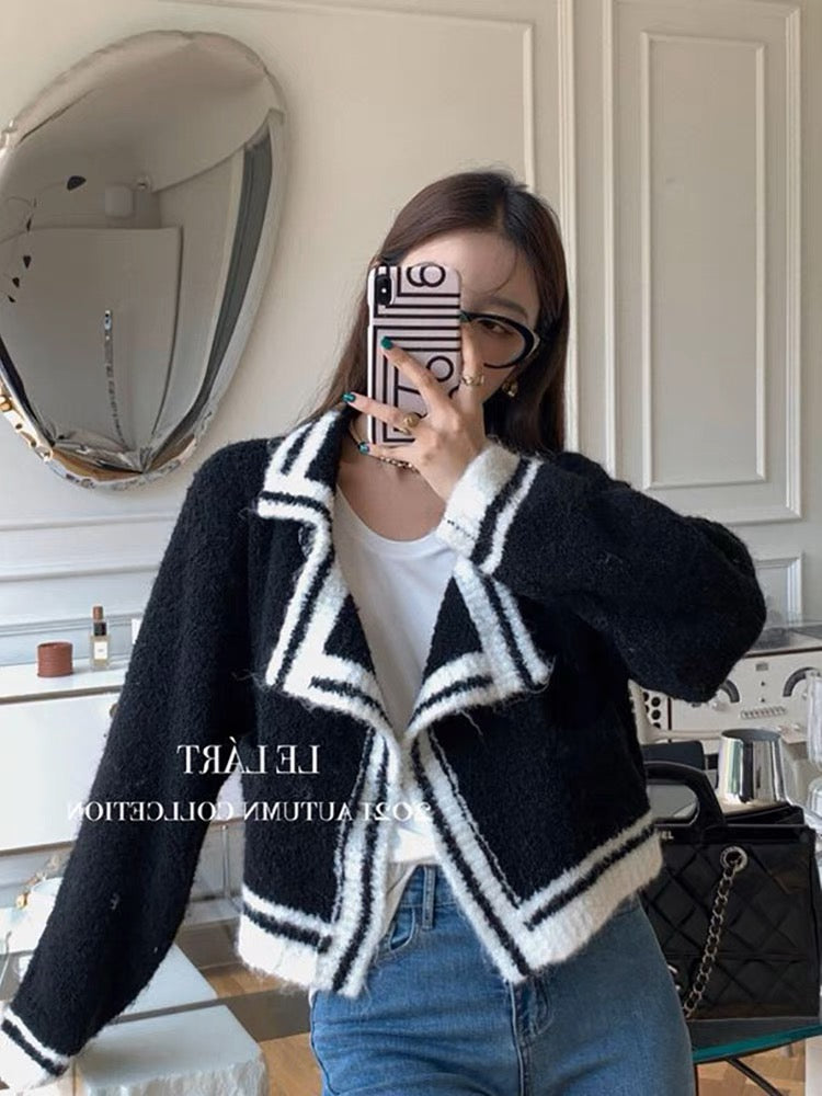 New autumn and winter women's clothing Hong Kong style retro Korean fashion large lapel knitted cardigan small fragrance style color block sweater jacket