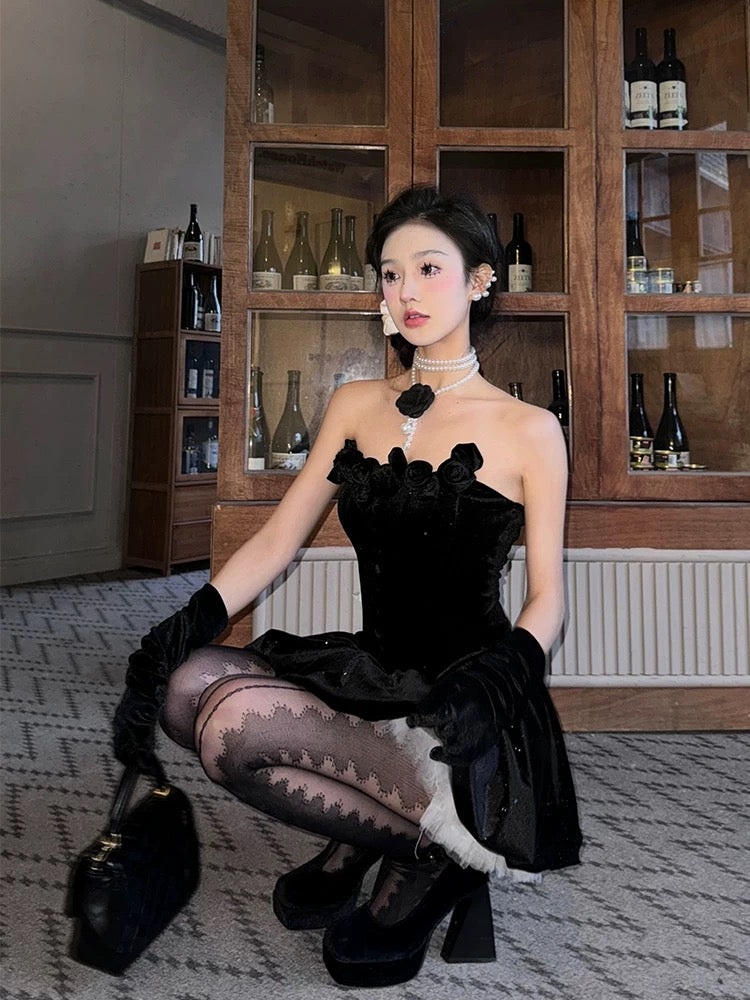 Aunt Barbie New Year's Puffy Dress Women's Winter New Sexy Royal Sister Tube Top Little Black Skirt Annual Meeting Robe