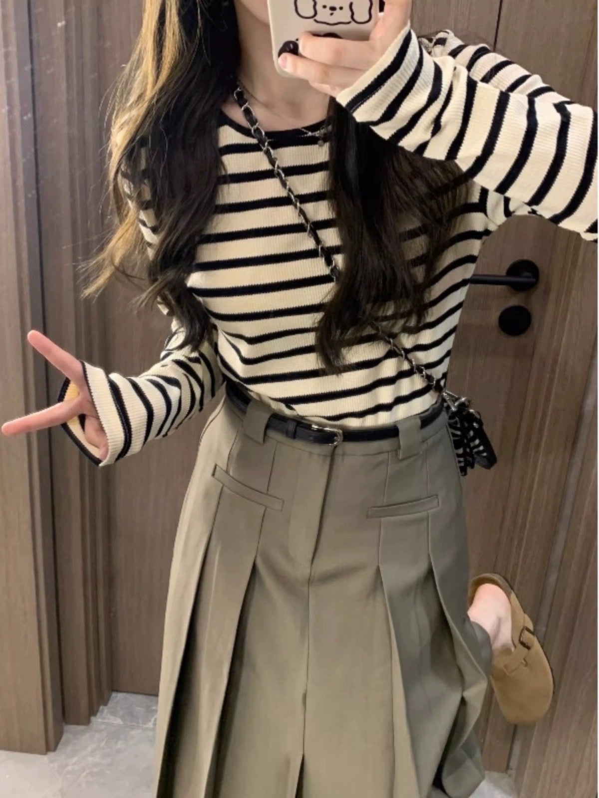 Autumn clothes with a whole set of small t-shirt tops pleated skirt two-piece suit women's fashion to reduce age and look thin