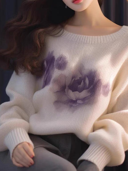 This year's popular and beautiful Korean-style small fragrance sweaters have a western style, age-reducing niche, round-neck white sweaters for autumn. (B1513)