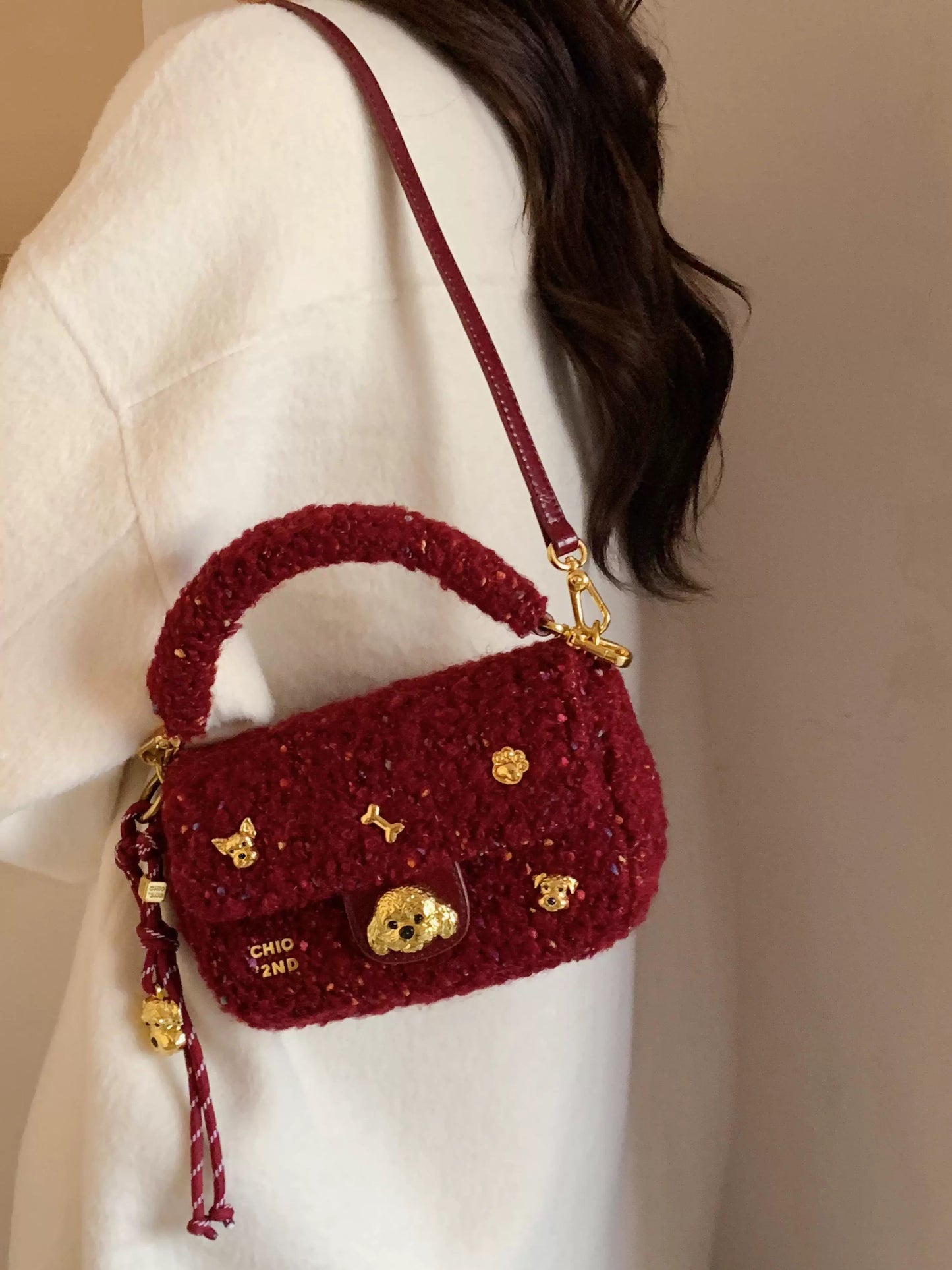 Nanfeng Chio2nd Bread Puppy Chen Meng Paris Red Plush Bag 2025 Super Hot Crossbody Small Bag for Women