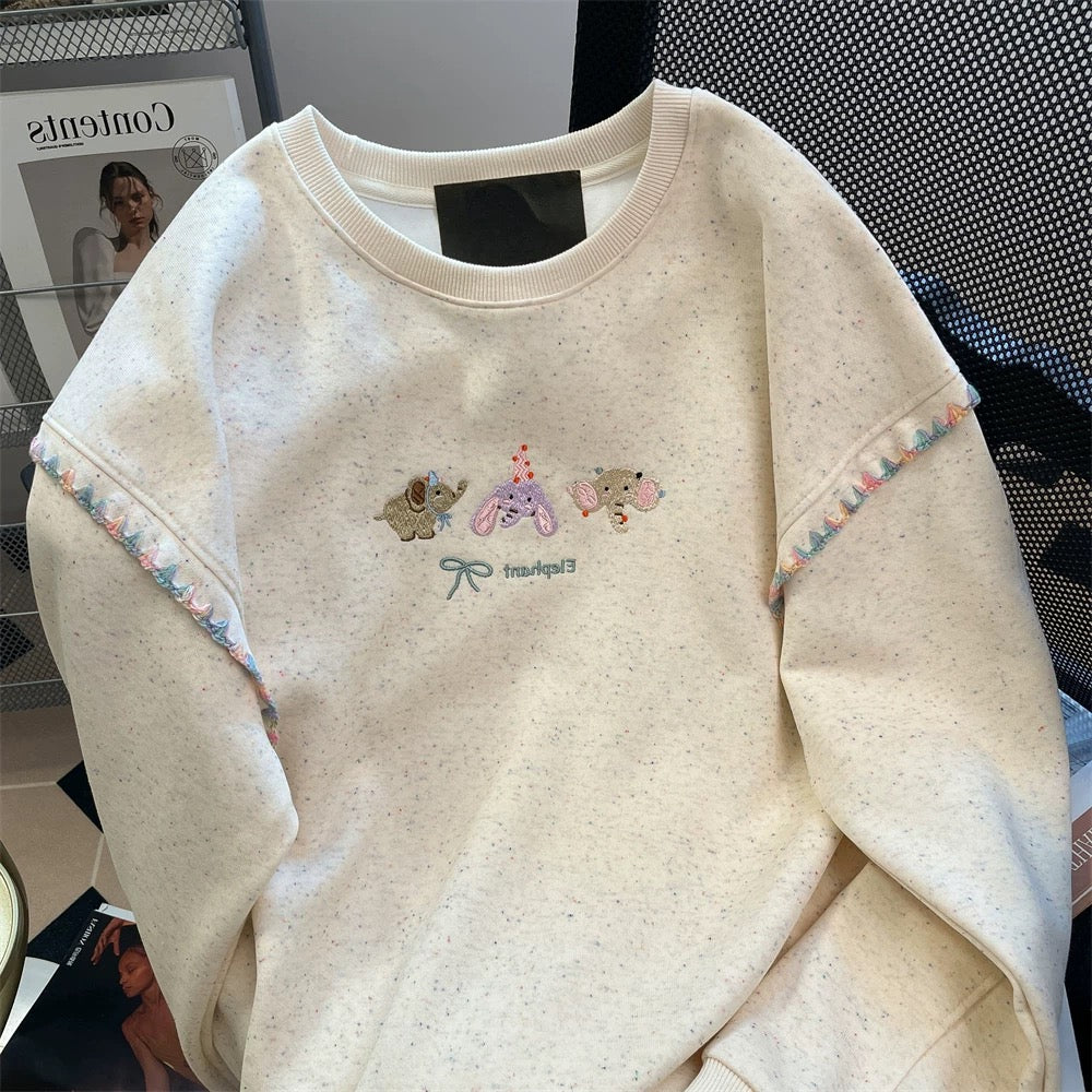 Sweet Japanese style, super good-looking, cute cartoon embroidered sweatshirt for men and women in spring and autumn, lazy style, age-reducing, fashionable straight shoulder top