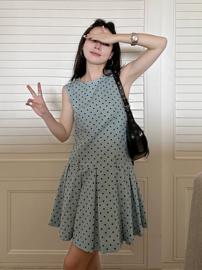 Jin Suyi blue and green cotton and linen polka dot dress for women 2024 summer Korean style waist slimming vest dress for small people