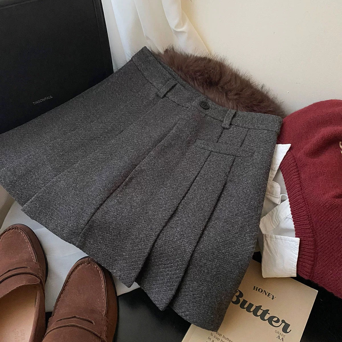 Retro thickened woolen pleated skirt for women winter high waist anti-exposure A-line skirt versatile college style skirt