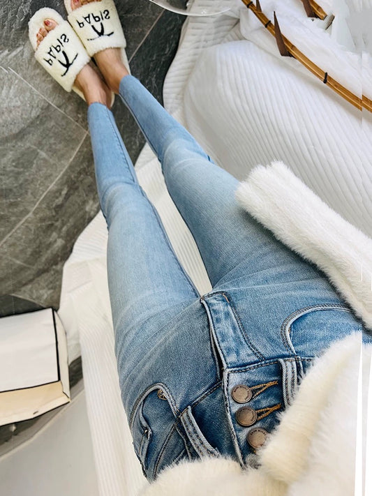 Great! High-waisted three-breasted nine-point jeans for women, spring and summer thin, slim, light blue and white high-waisted petite pants