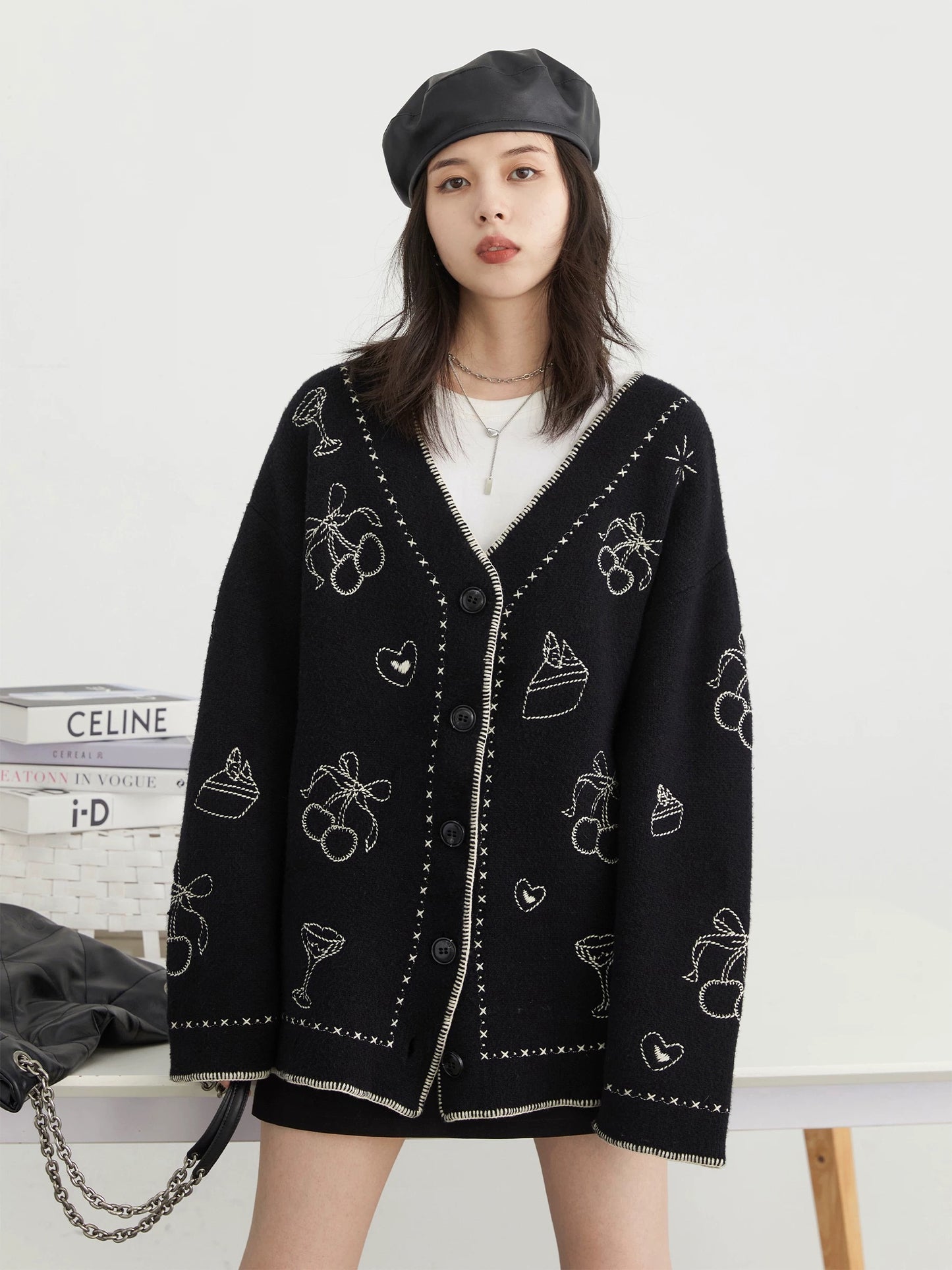 CHICVEN "Retro Adventure" Autumn New Korean Style V-neck Contrast Color Embroidered Sweater Jacket Heavy Knitted Cardigan