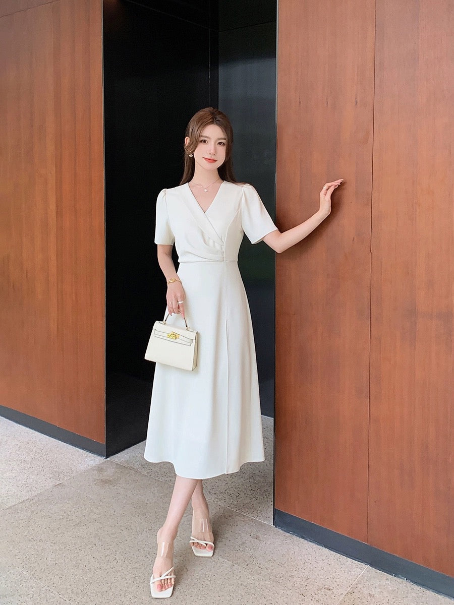 Mrs. Island Song's temperament, high-end goddess style, high-end V-neck dress for women, summer slimming and slimming A-line skirt