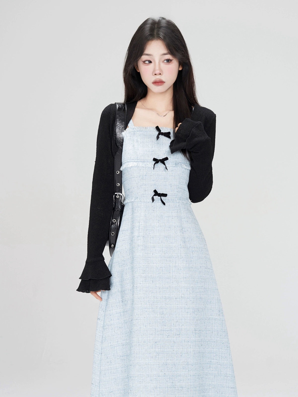 A small wild berry blue dress for women spring and summer 2024 new style waist slimming suit long skirt suspender skirt