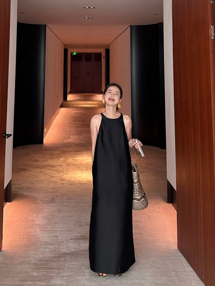 cml is the simplest and most extreme ROW style satin glossy wide halterneck dress with high texture and temperament slim sleeveless long skirt