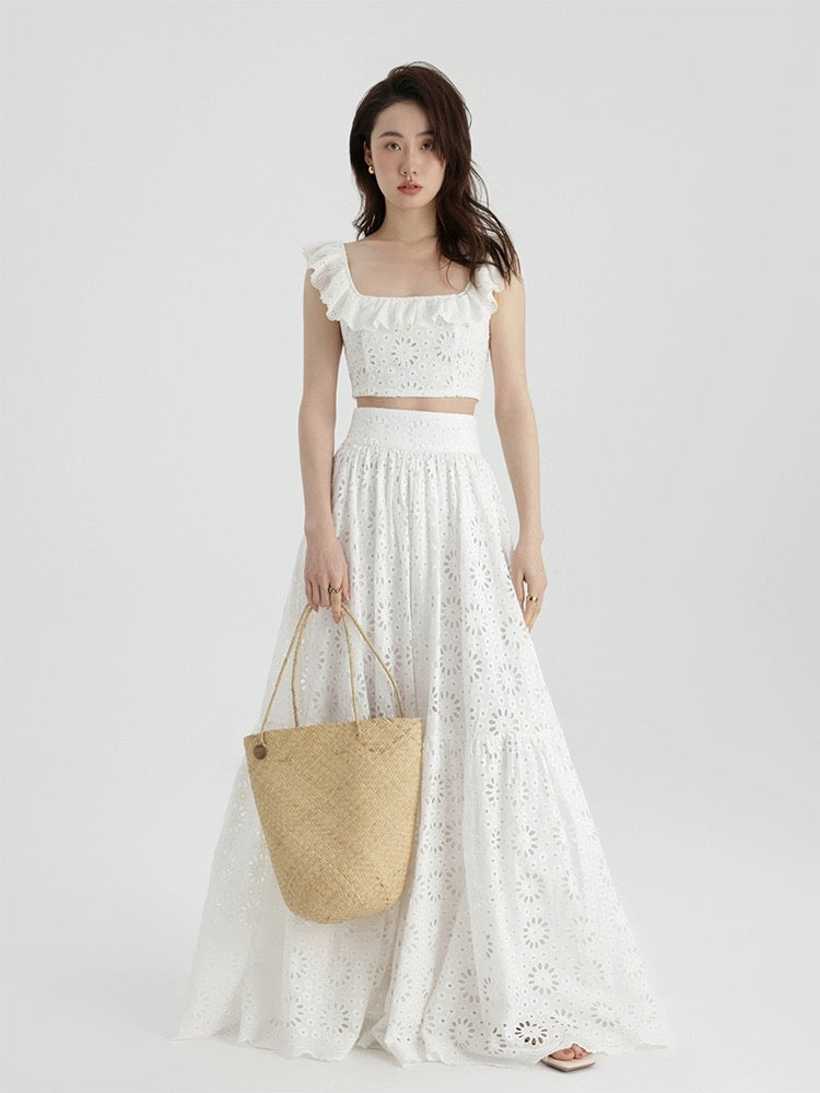 Signed lace French two-piece suit, high-end, petite, mature style, white top, half-length skirt