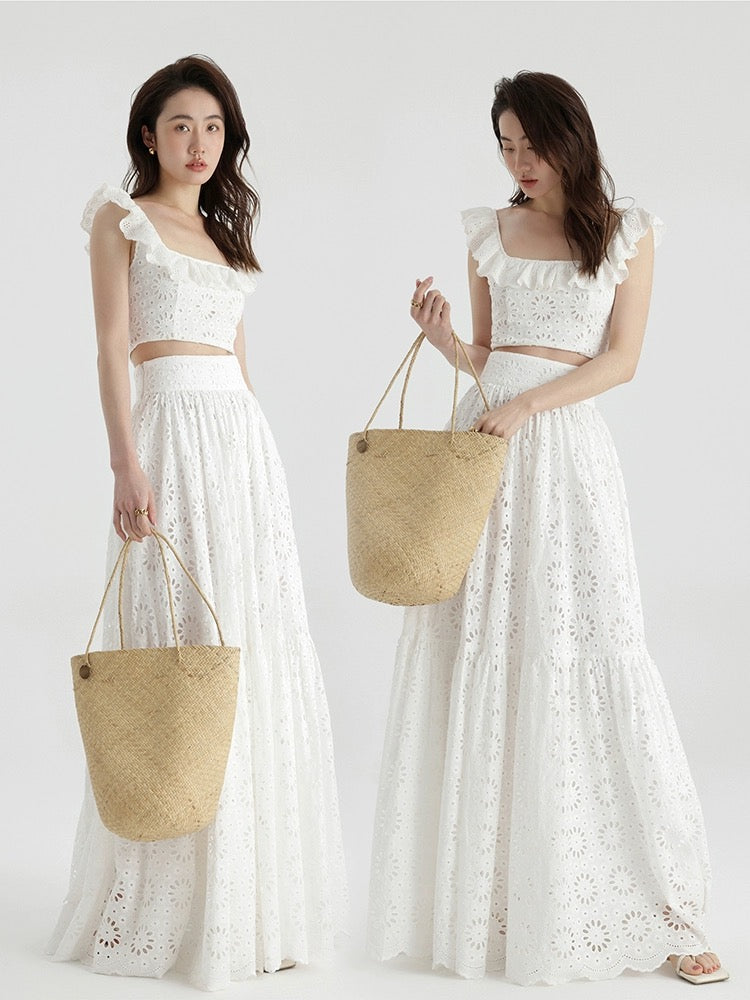 Signed lace French two-piece suit, high-end, petite, mature style, white top, half-length skirt