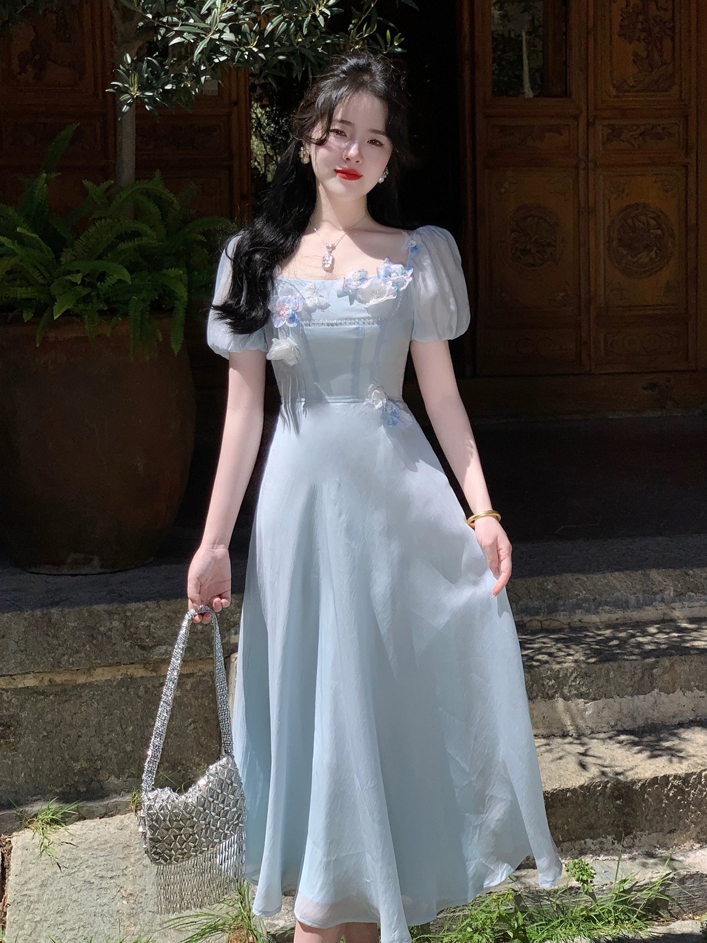 Send a letter "Bai Qing" French three-dimensional handmade flower fairy holiday style dress A-hem waist long skirt