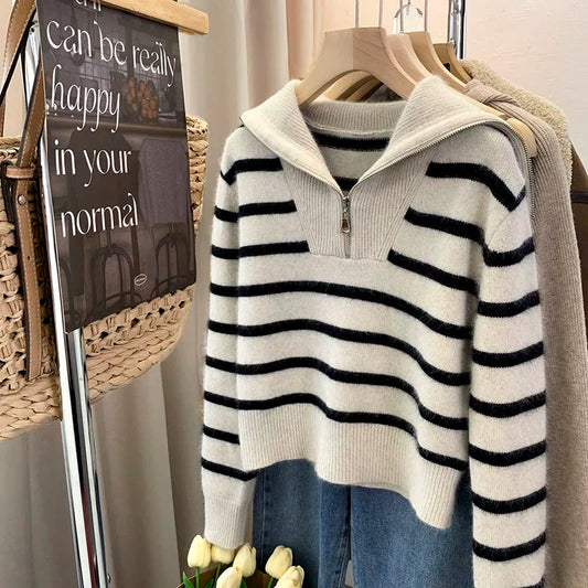 Raccoon velvet zipper striped sweater for women, autumn and winter outer wear, lazy style design, niche knitted sweater top, thickened