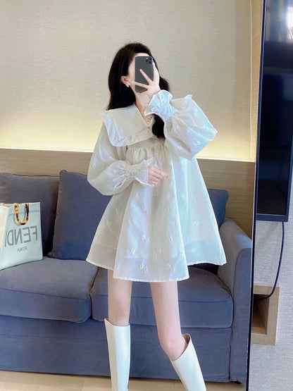 White baby doll dress 2023 new spring and autumn small loose large size temperament sweet fluffy a-line dress for women