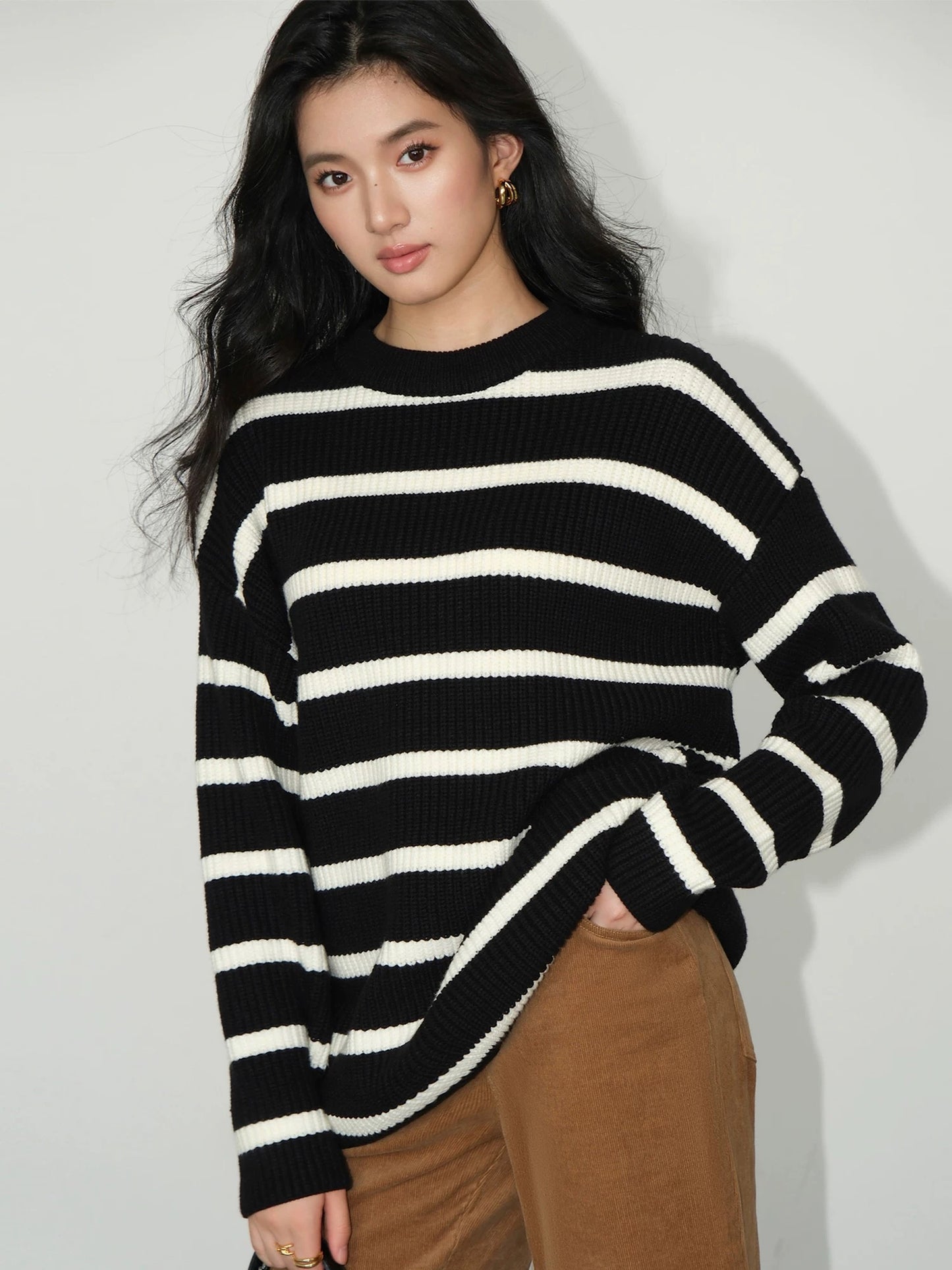 NEVA HU black and white striped sweater women's loose 2024 autumn new Korean style lazy style casual knitted top