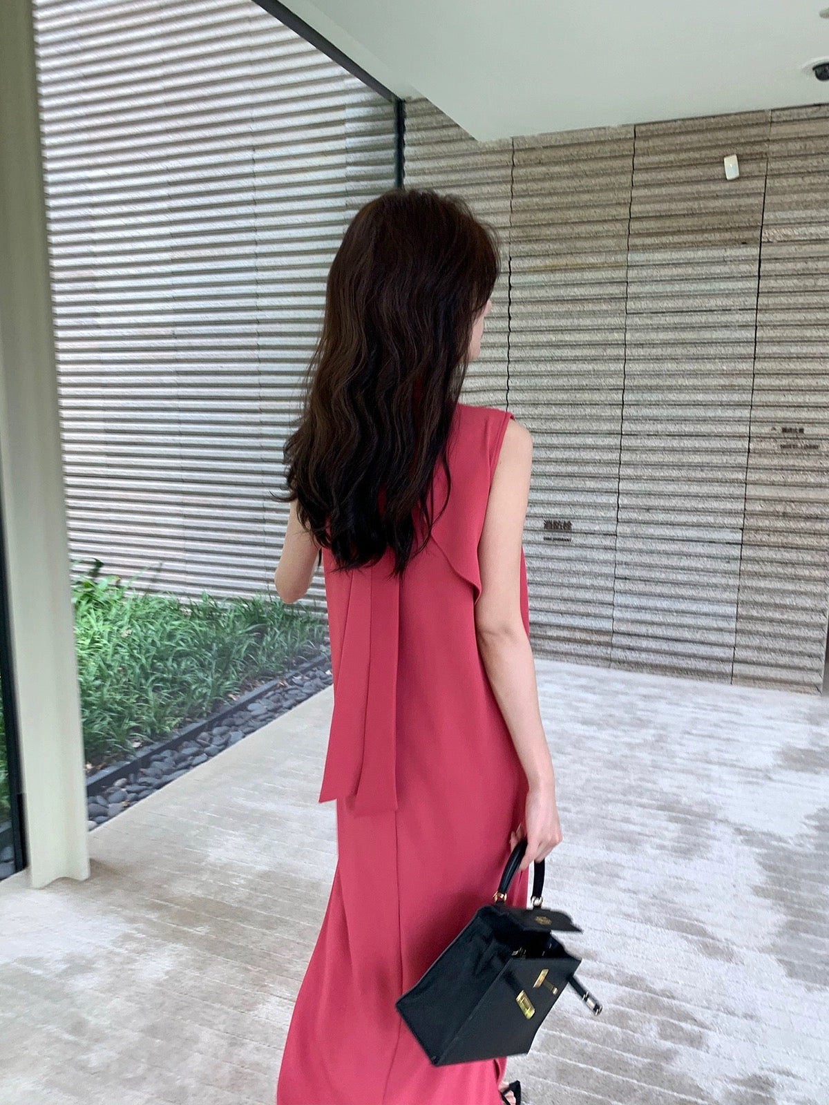 Syeee Pleated Sleeveless Dress Women's Summer 2023 New Simple Lace-up Waist Slim Slit Long Skirt