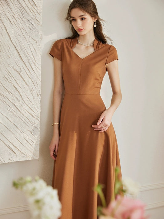 Luo Yi's light, mature and gentle style caramel color dress 2024 spring and summer new retro slimming skirt 10026